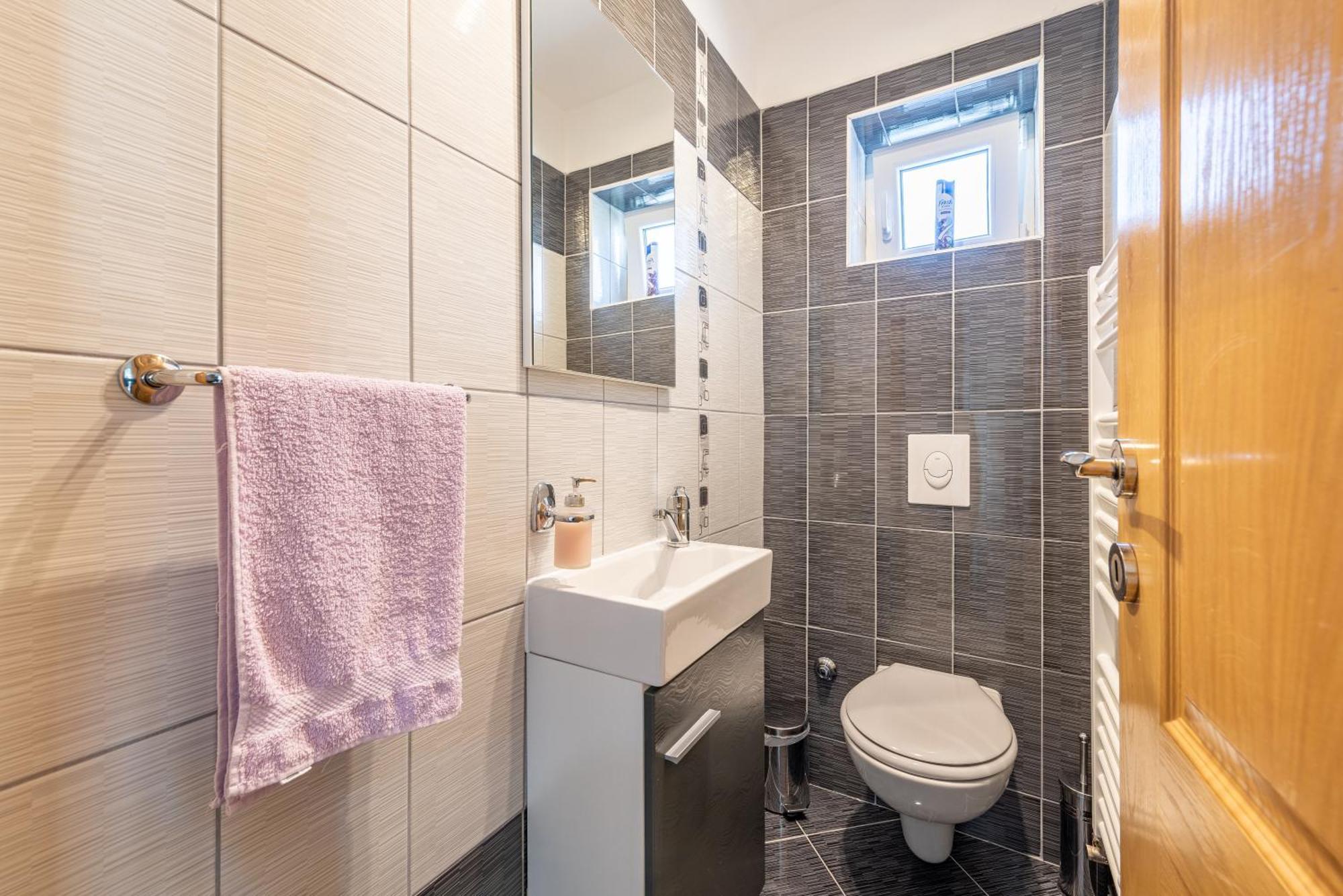 Apartman Toni Gračac Екстериор снимка